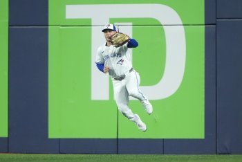 What Is a Reasonable Contract Extension for Daulton Varsho?