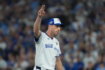 Blue Jays Reunite With Max Scherzer on One-Year Deal